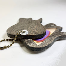 Load image into Gallery viewer, T - Pick Holding Keychain