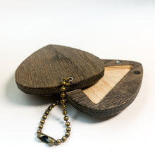 Load image into Gallery viewer, Pick Design - Pick Holding Keychain